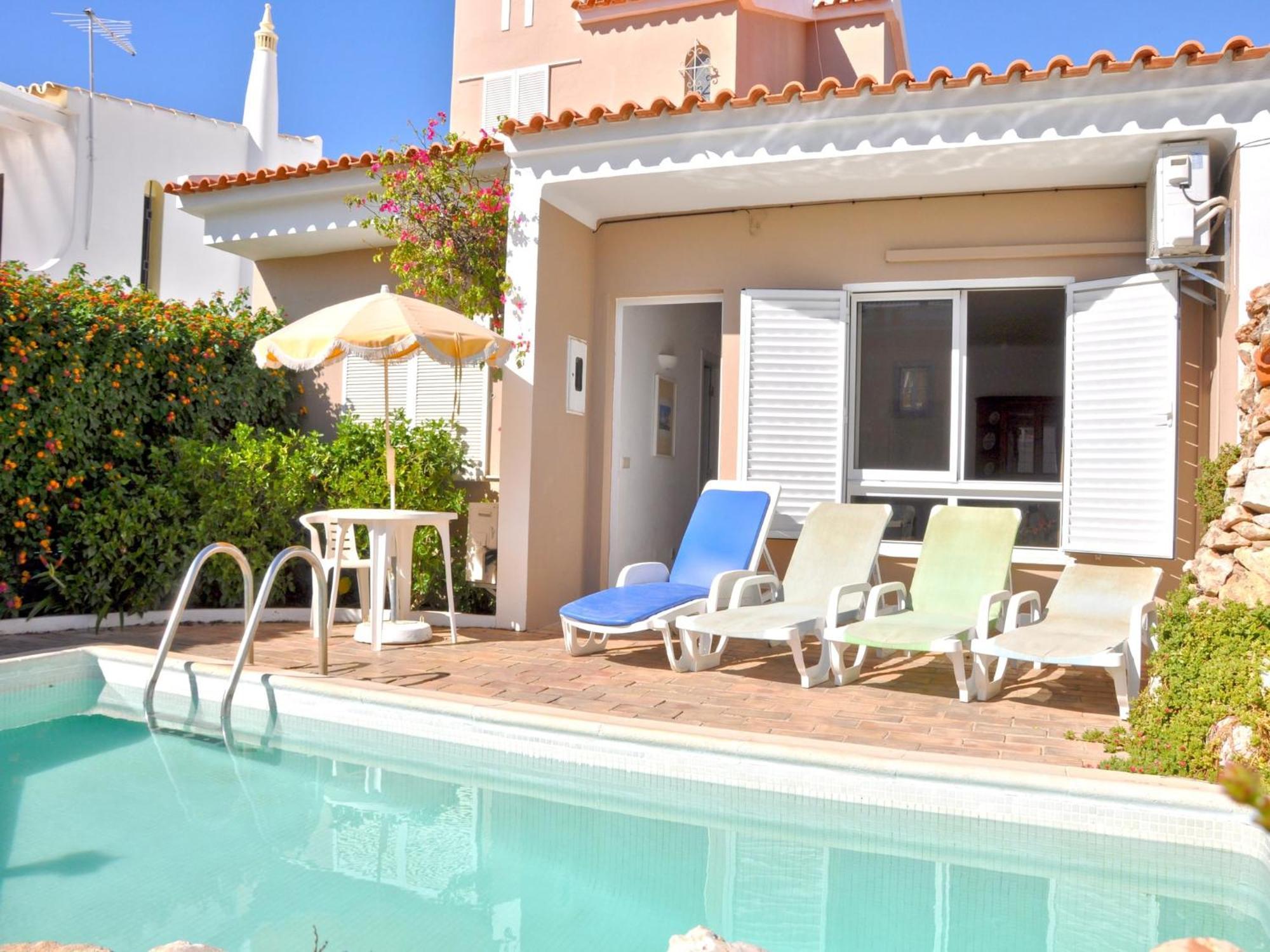 Horacio Villa Is Located Near The Center Of Vilamoura Exterior photo